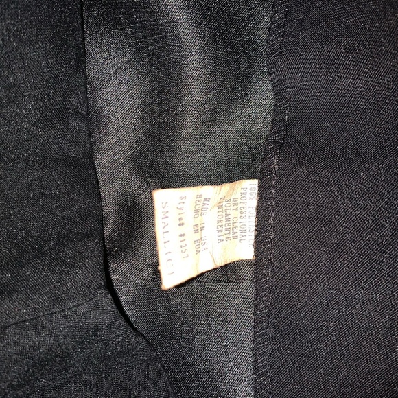 Francia’s Closet Gray Mini Skirt - Picture 4 of 4